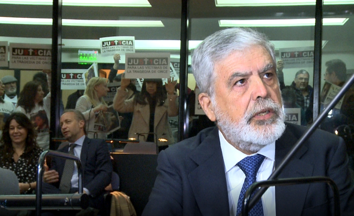 imagen La fiscalía pidió rechazar el pedido de absolución de Julio de Vido
