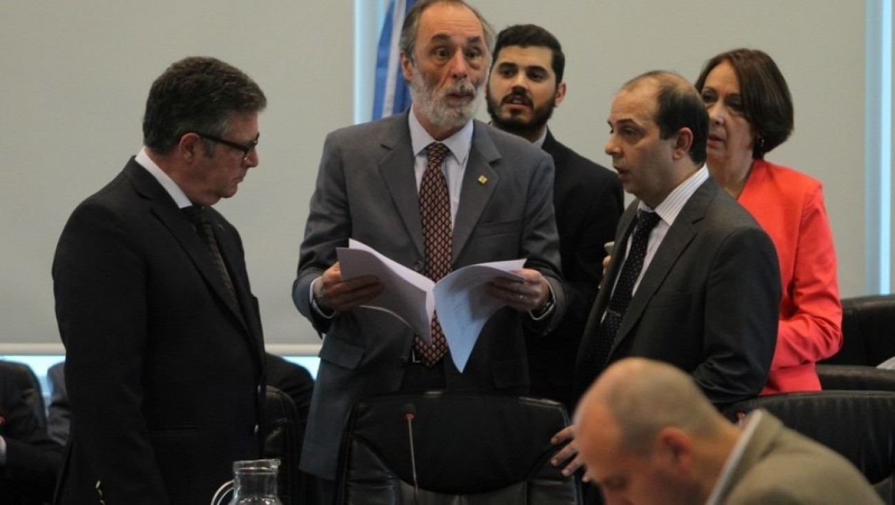 imagen Diputados emitió dictamen favorable y mañana trata el desafuero de De Vido