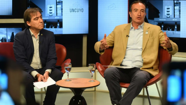 imagen Seguí en vivo el debate de los candidatos a conducir la FUCuyo