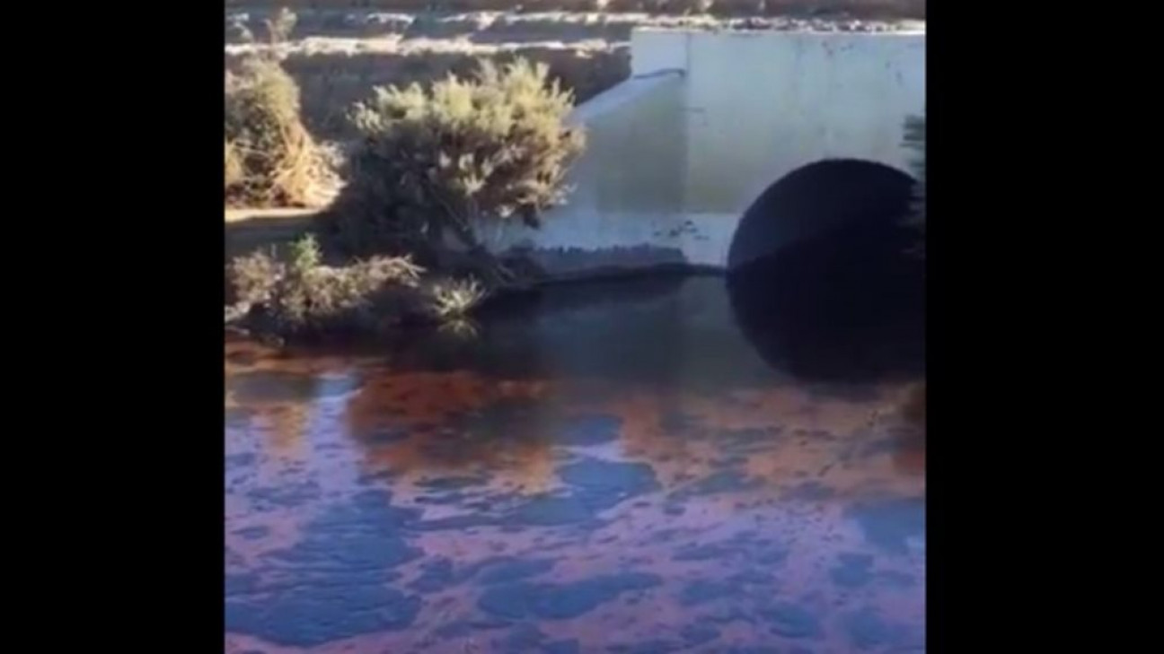 imagen Llueve sobre mojado: hubo un derrame de petróleo en Comodoro Rivadavia