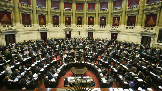 imagen Hoy se define si los usuarios podrán generar energía renovable 