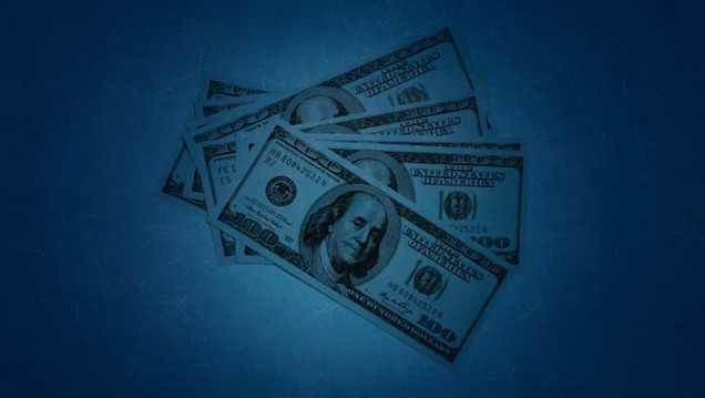 imagen Segundo día de la gestión Batakis: con un mercado inestable, el dólar blue tuvo un leve retroceso