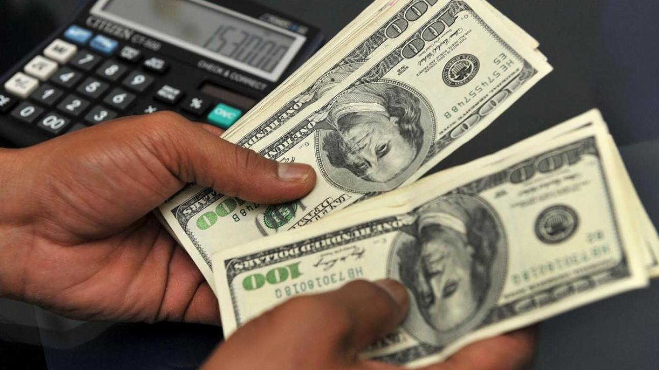 imagen Por ventas del Central, el dólar cerró a $38,21