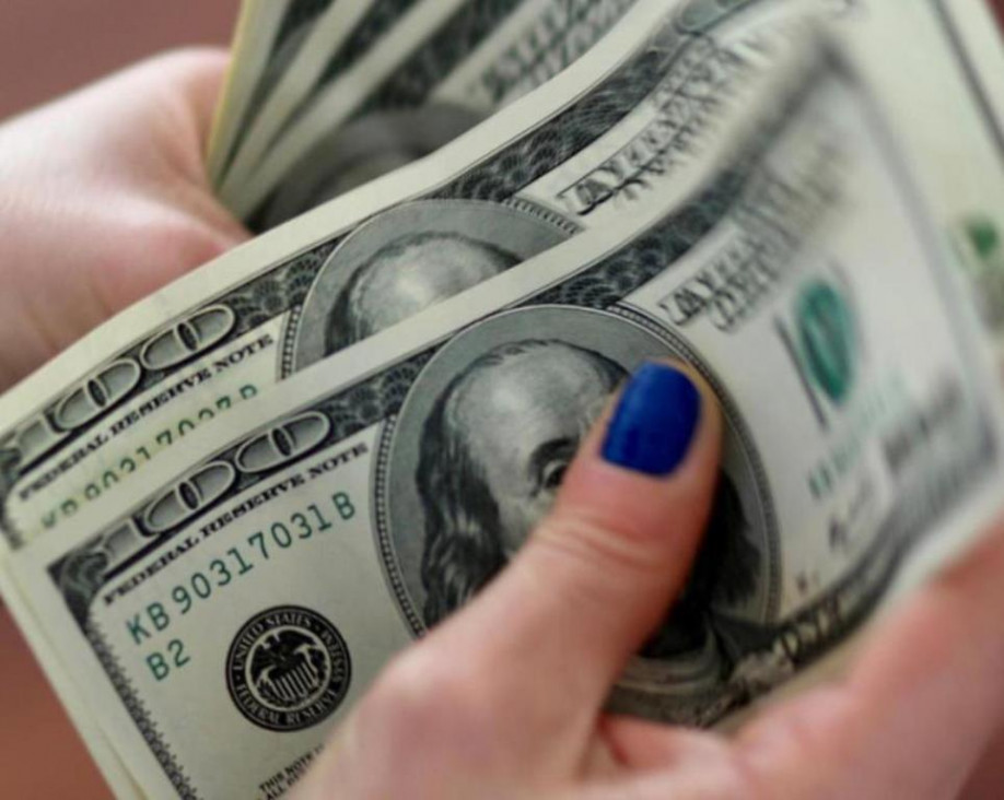 imagen El dólar subió más de un peso y cerró la semana por encima de los $38