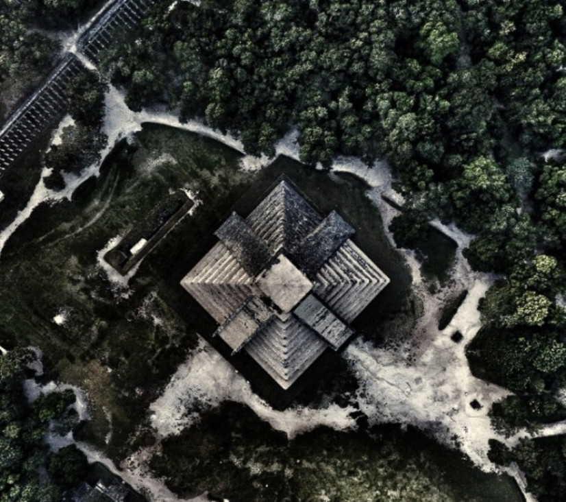 imagen Uso de drones: foto de pirámides de México desató la polémica