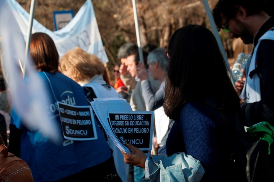 imagen Fotogalería: la UNCUYO marcha por la educación pública