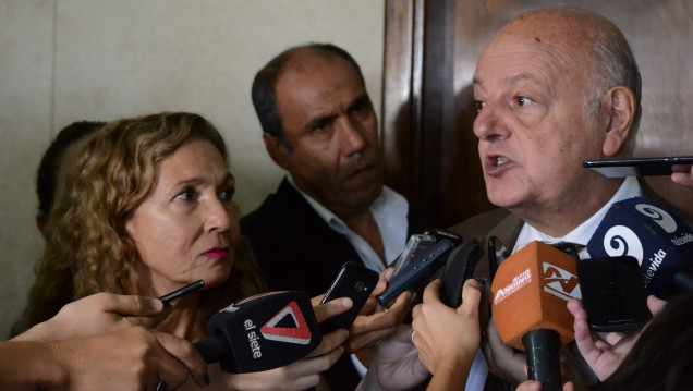 imagen Sale otra notificación para la fiscal viajera
