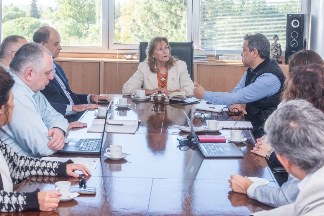 imagen Nueva formación para estudiantes y profesionales en la UNCUYO: Redes y Seguridad Informática