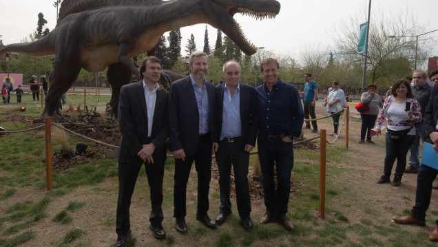 imagen Frigerio, entre obras, pacto fiscal y dinosaurios
