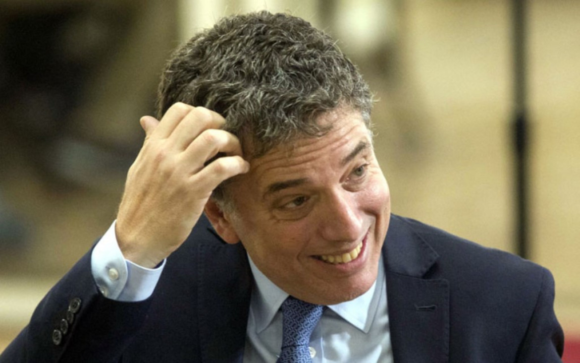 imagen Dujovne necesita 4 años más para consolidar su plan 