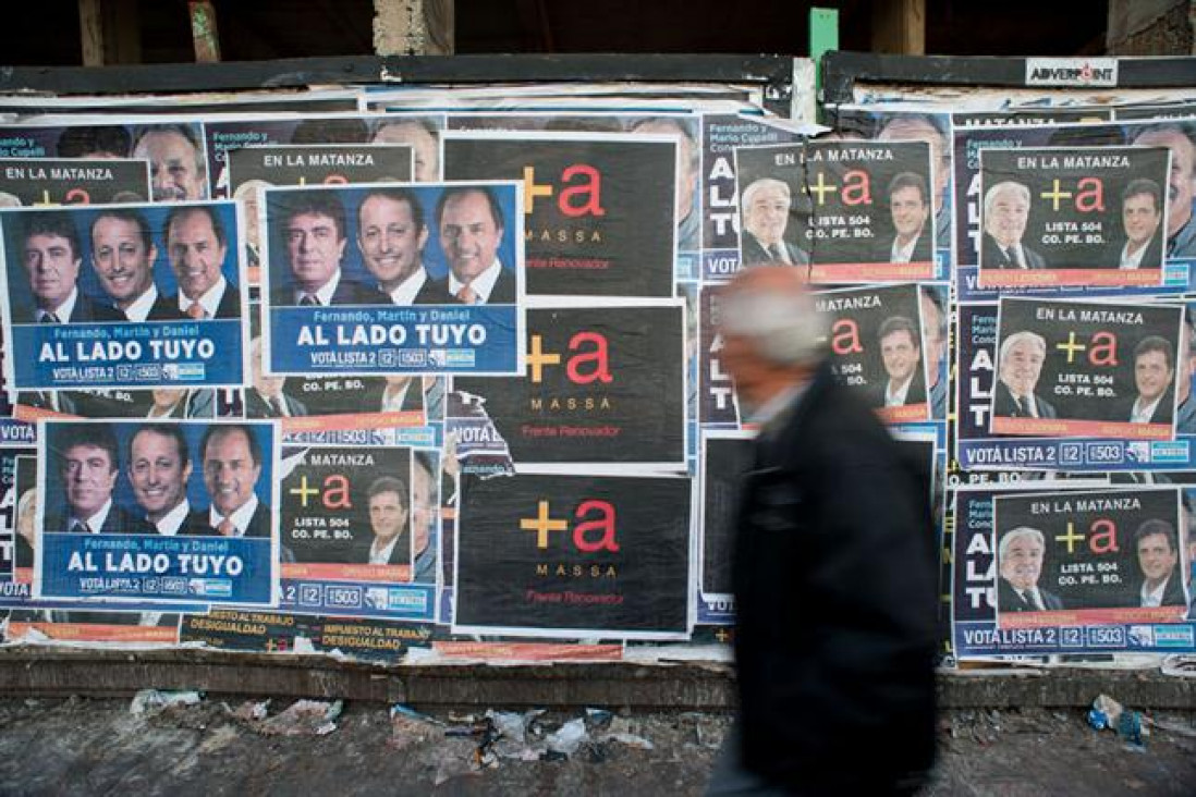imagen "Cruel en el cartel… la propaganda manda cruel en el cartel"