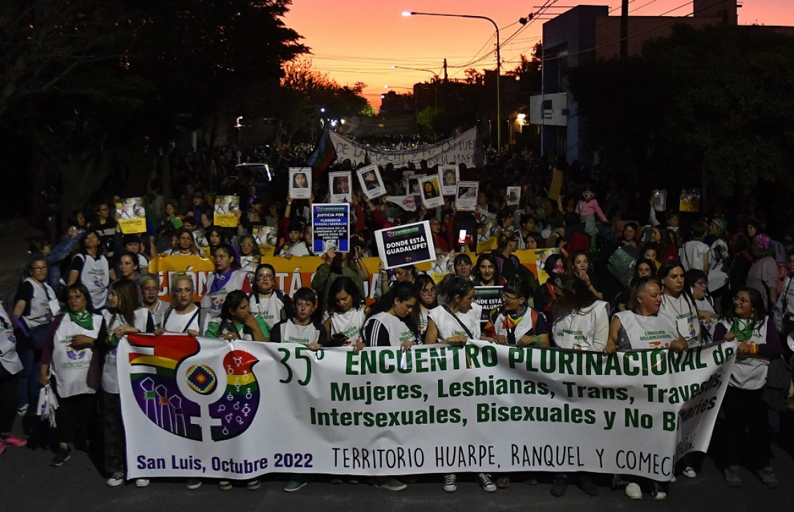imagen Los feminismos confluyeron una vez más: cien mil encuentros en uno solo