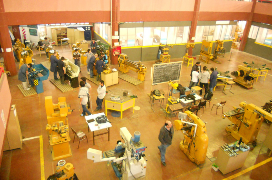 imagen Proyecto para reactivar escuelas técnicas