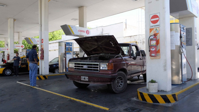 imagen Desde enero las estaciones de servicio pymes no recibirán tarjetas de crédito