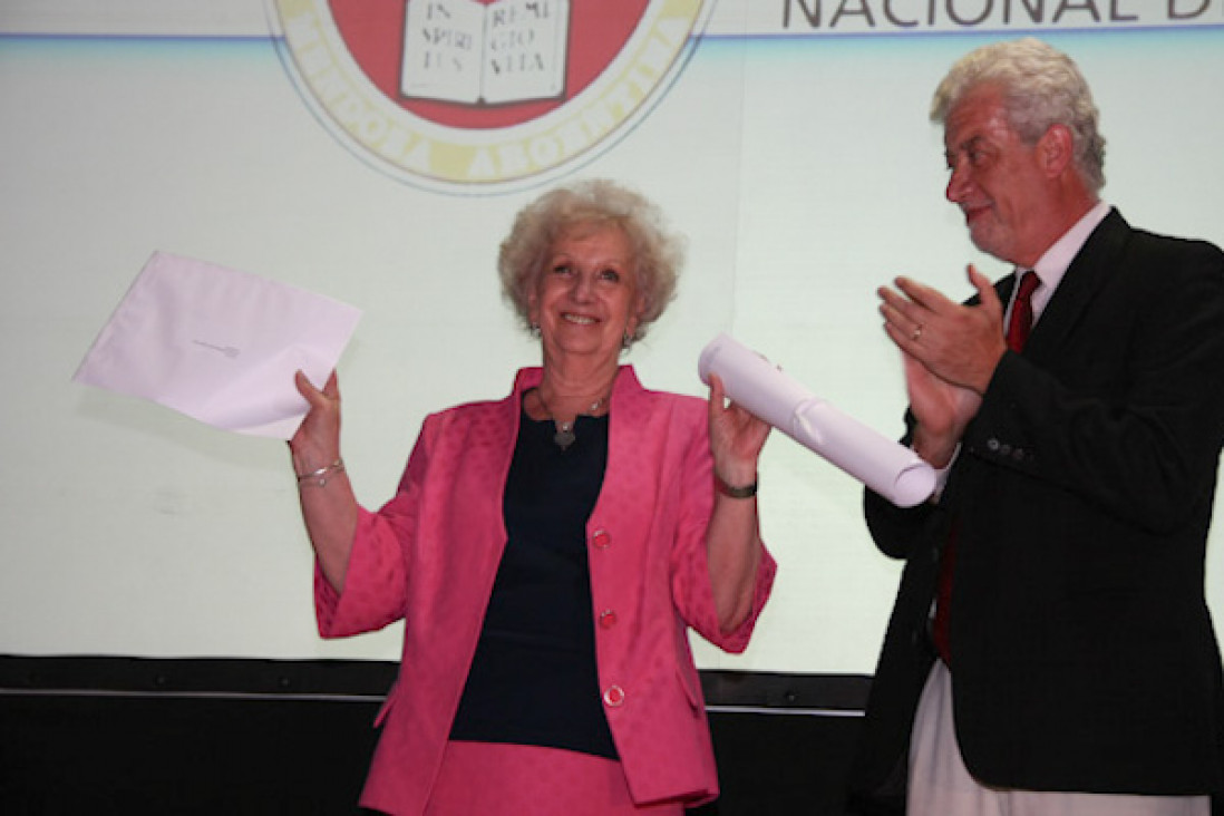 imagen Estela de Carlotto, un doctorado que honra a la UNCuyo 