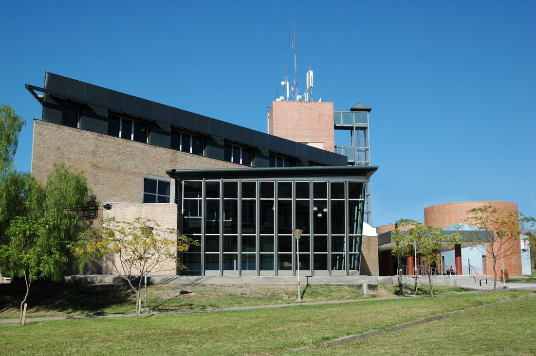 imagen Crítico informe de universidades nacionales ante diputados del FpV