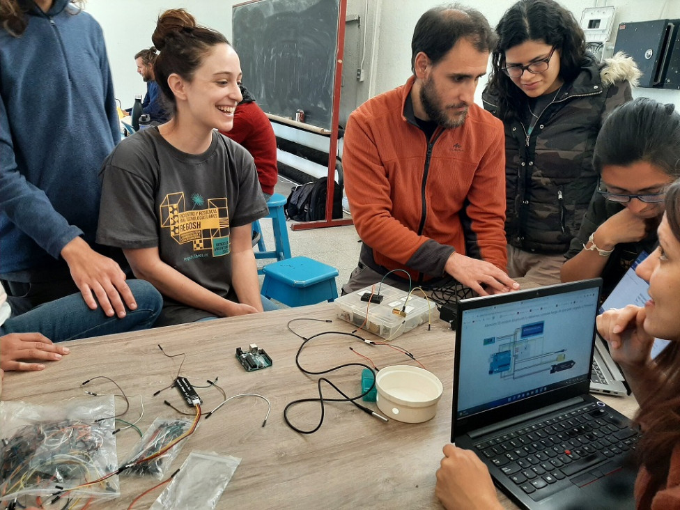 imagen Tecnologías libres y abiertas: una puerta a desarrollar y ampliar conocimiento 