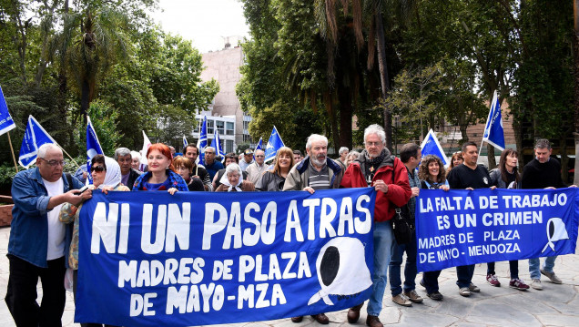imagen Marcha atrás: los feriados por el 24 de marzo, 2 de abril y 20 de junio serán inamovibles