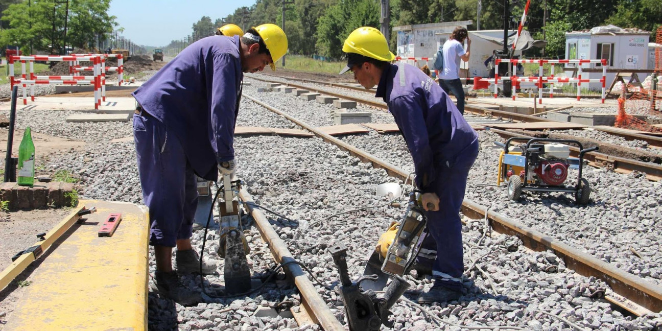 imagen Extrema tensión en los ferroviarios y denuncian "negocio inmobiliario"