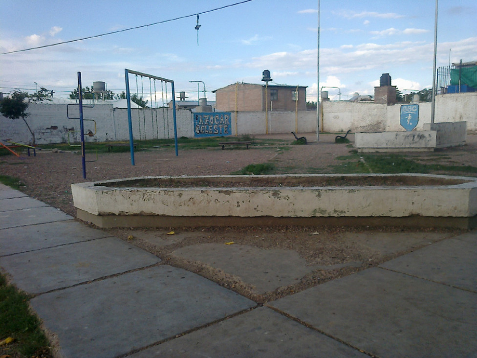 imagen El barrio celeste se tiñó de rojo sangre