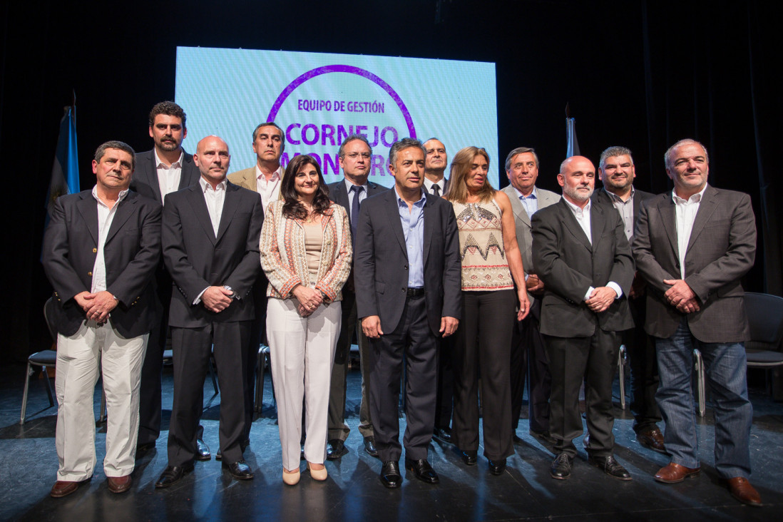 imagen Cornejo introdujo cuatro cambios en su gabinete
