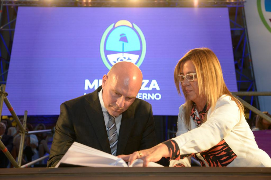 imagen Garay presentó a quienes los acompañarán en Gobierno