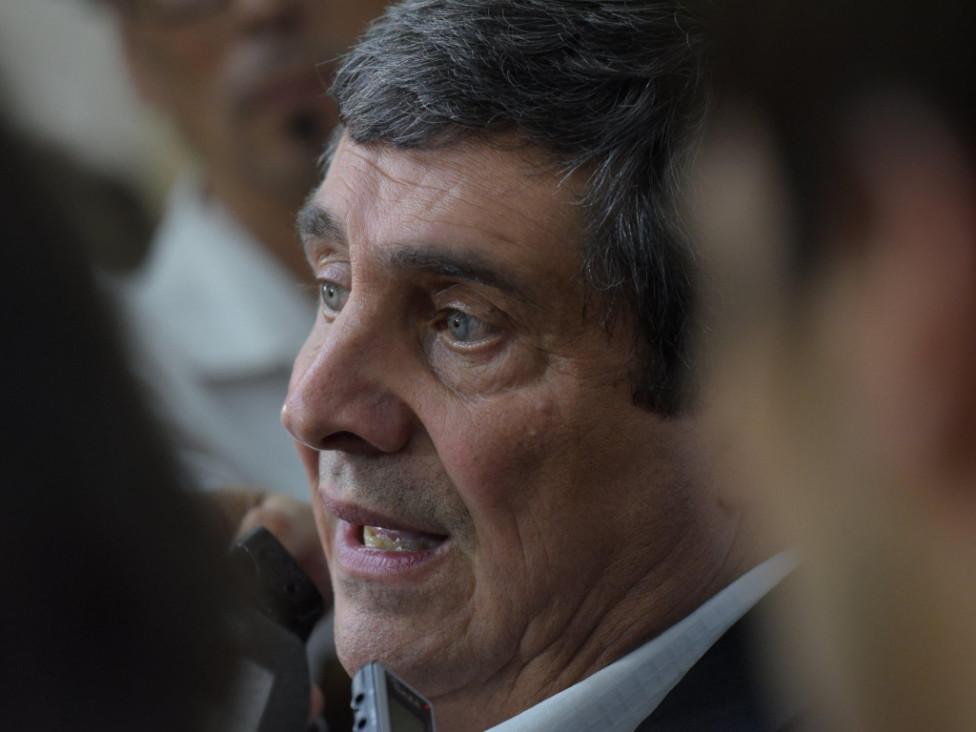 imagen No es él sino su sombra