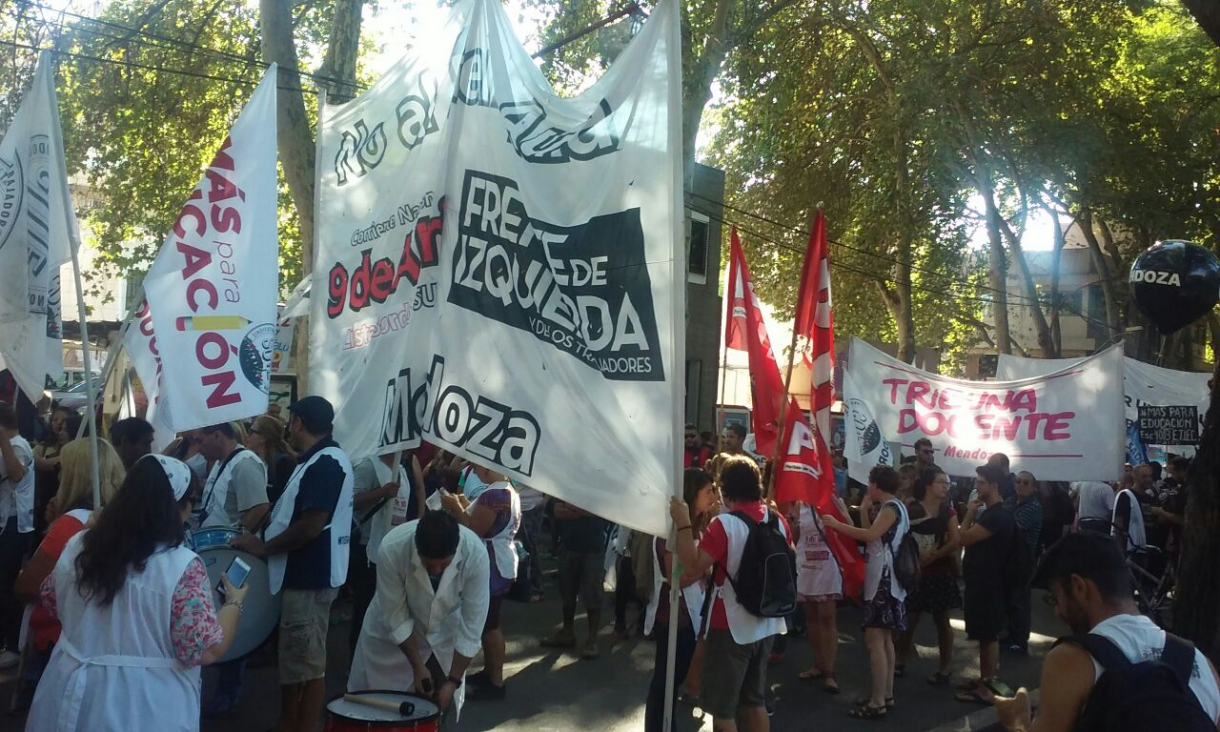 imagen La previa del Carrusel, un espacio para reclamos variados