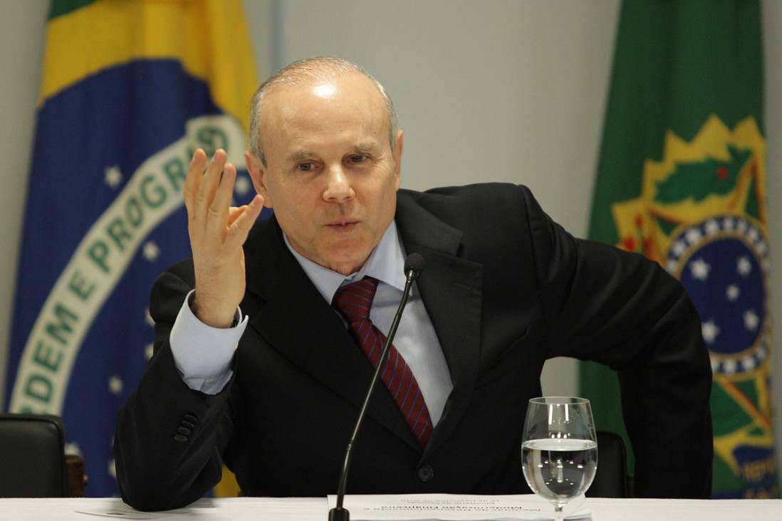 imagen Detienen al ministro de Hacienda de Lula y Rousseff por corrupción en Petrobras