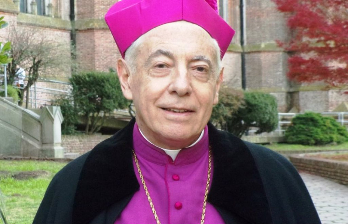imagen Monseñor Aguer: "El subsidio está bien porque las limosnas son miserables"