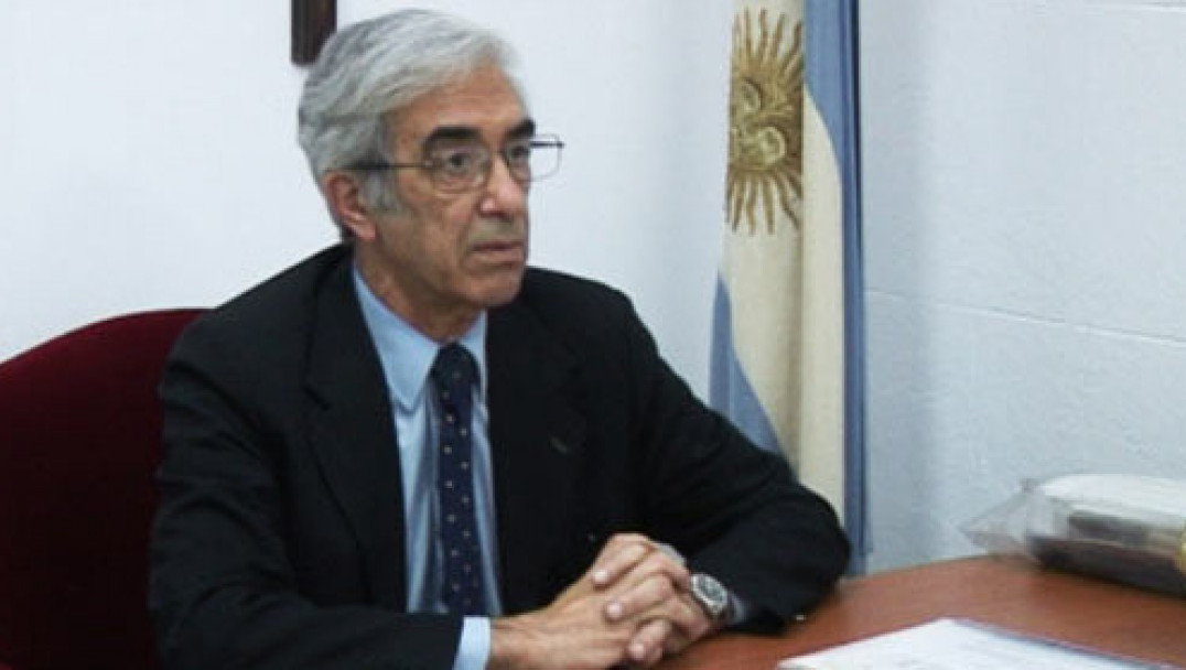 imagen "Vamos a ampliar el mecanismo perverso de pagar deuda con deuda"