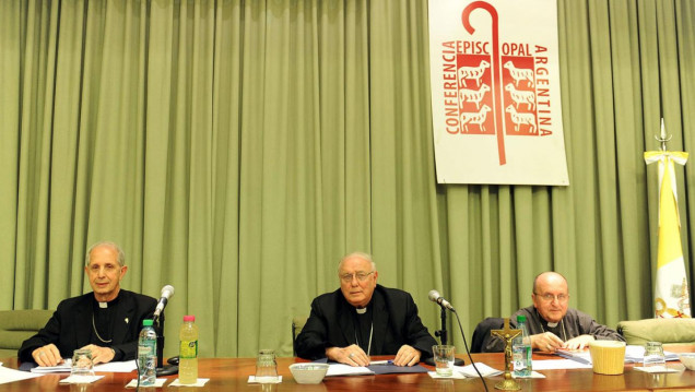 imagen La Iglesia acordó "el reemplazo gradual de los aportes del Estado"