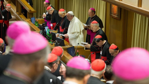 imagen La Iglesia da marcha atrás respecto del sínodo del año pasado