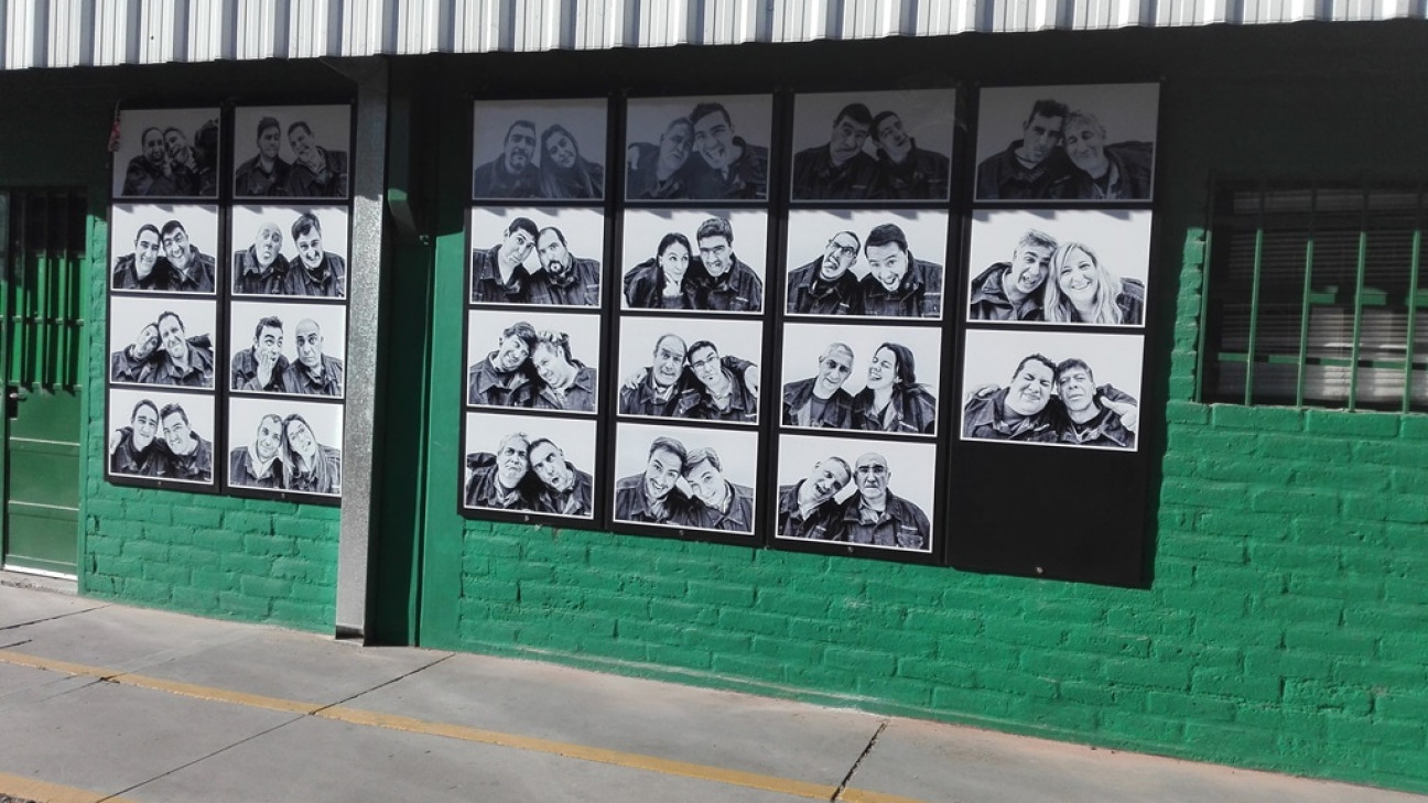 imagen Empresa de Palmira celebró con una muestra fotográfica de sus empleados