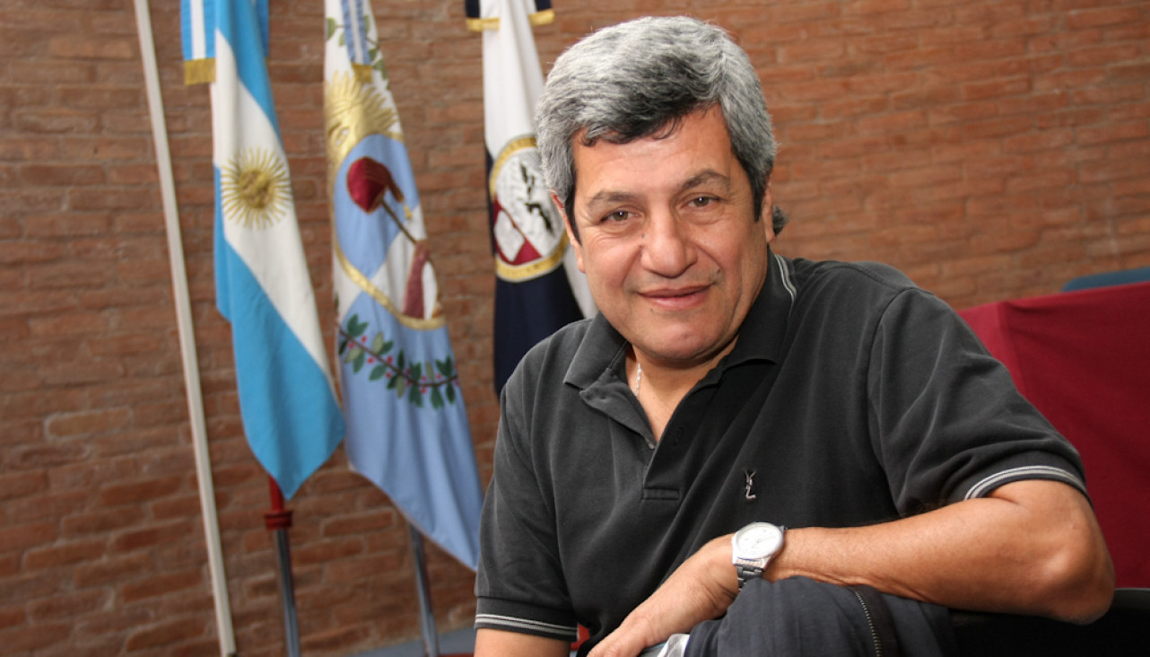 imagen "No pasa por ser oficialismo ni oposición, lo importante es ser parte de la discusión política"