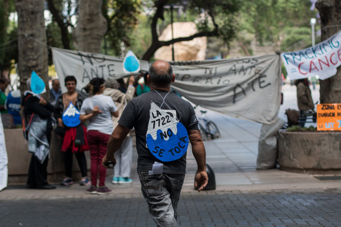 imagen Postales: concentración en rechazo de los cambios en la Ley 7722