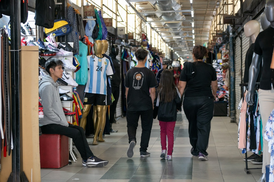 imagen Los negocios del centro barajan alternativas para subsistir: showroom y delivery de ropa