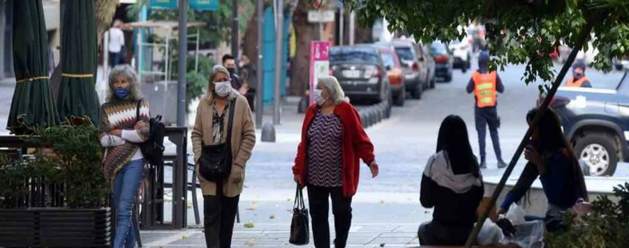 imagen Mendoza registró un leve descenso de casos de COVID-19 
