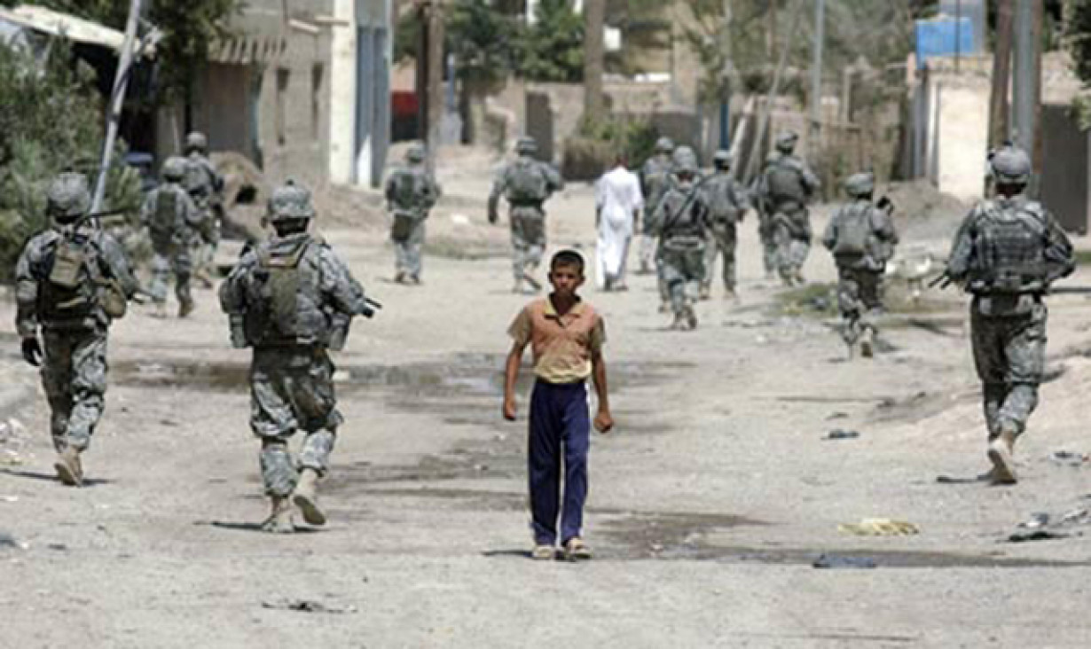imagen Irak: Comienza el retiro de las tropas invasoras
