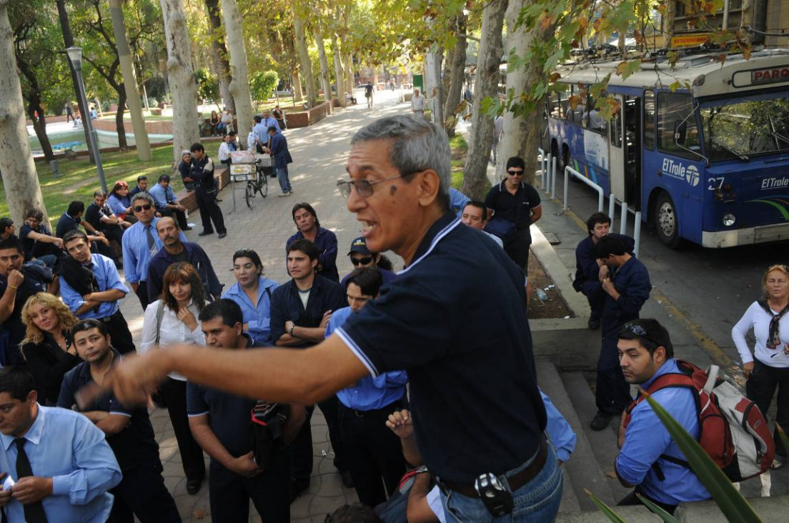 imagen Paro de troles por tiempo indeterminado