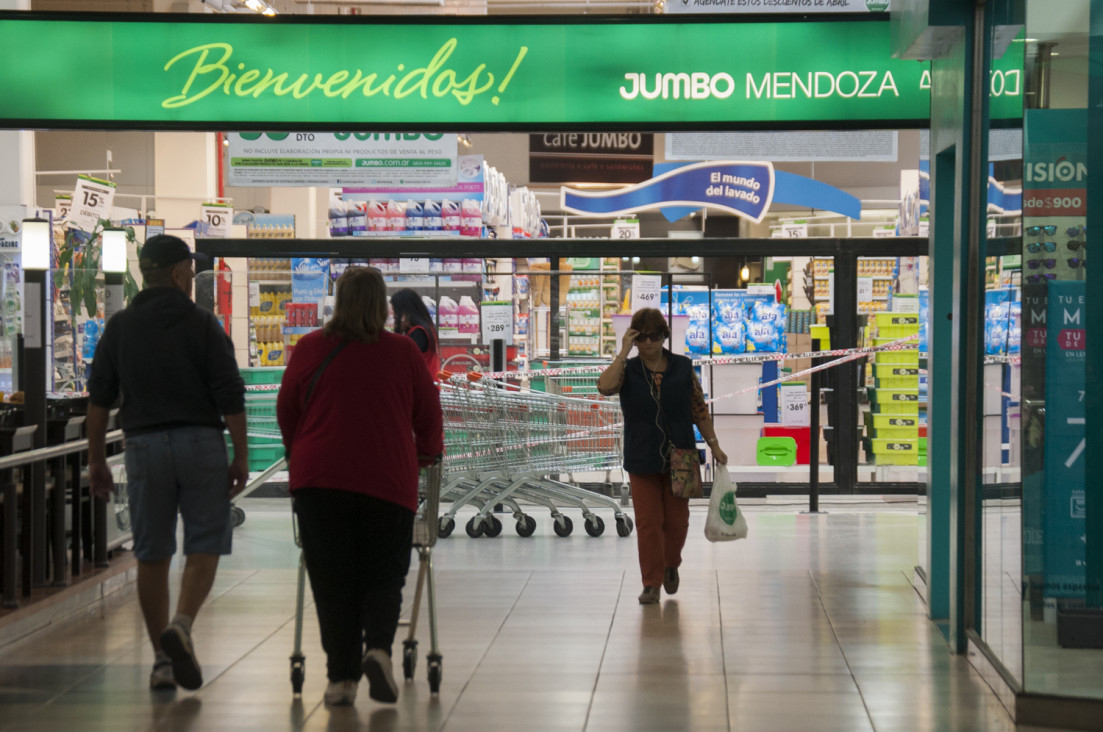 imagen Hipermercados: buscan que su instalación se regule por ley