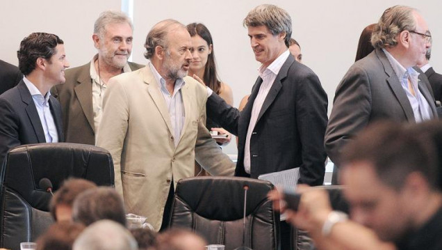 imagen Cruce entre Prat Gay y Kicillof por acuerdo con los holdouts