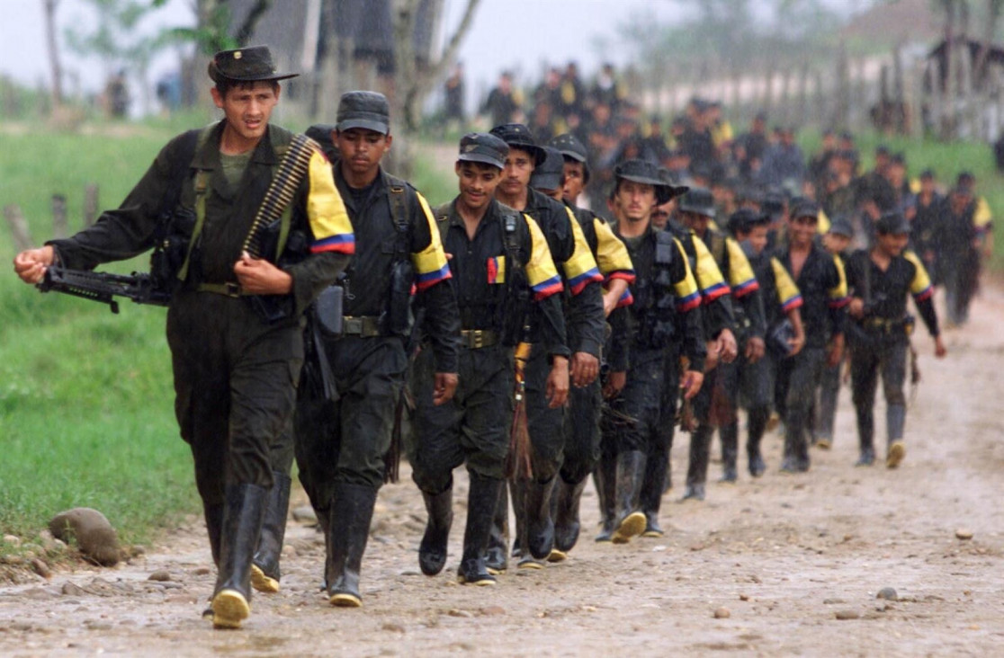 imagen Las FARC vuelven a la selva y hay polémica por la campaña del No