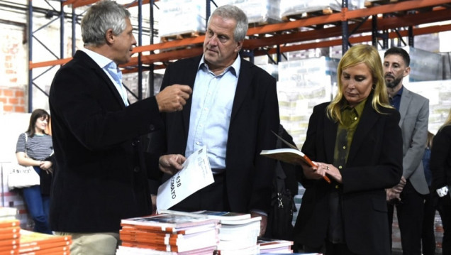 imagen Distribuirán más de 4 millones de libros en escuelas secundarias del país