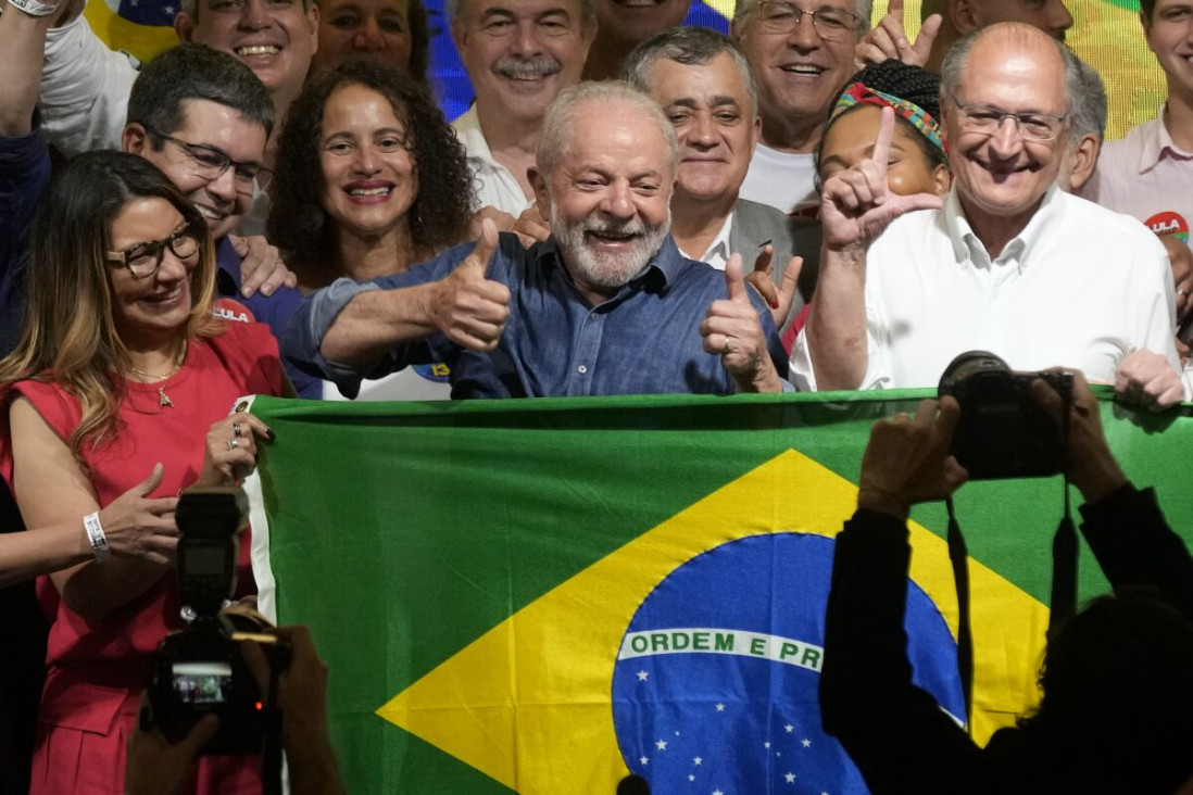 imagen Lula venció a Bolsonaro con una ajustada diferencia en el balotaje y es presidente electo de Brasil