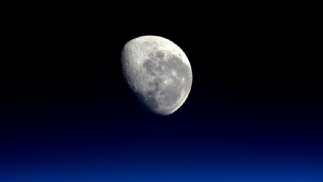 imagen Descubren más agua en la Luna pero no saben de dónde viene