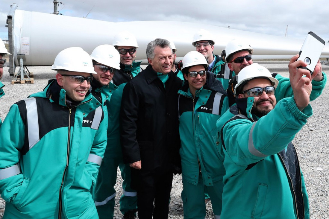 imagen Macri dijo que "nadie puede cobrar más de lo que vale su trabajo"