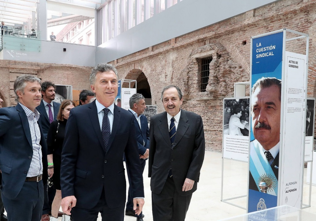 imagen Macri homenajeó a Alfonsín y les dejó un mensaje a los radicales 