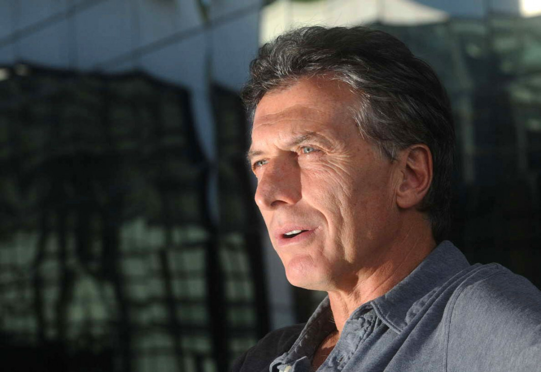 imagen A las 12 asume Macri