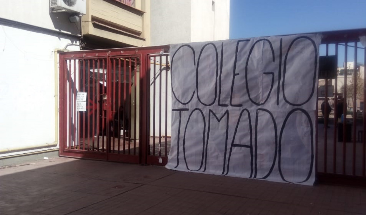 imagen Secundarios en acción: estudiantes de colegios de la UNCUYO tomaron el Magisterio